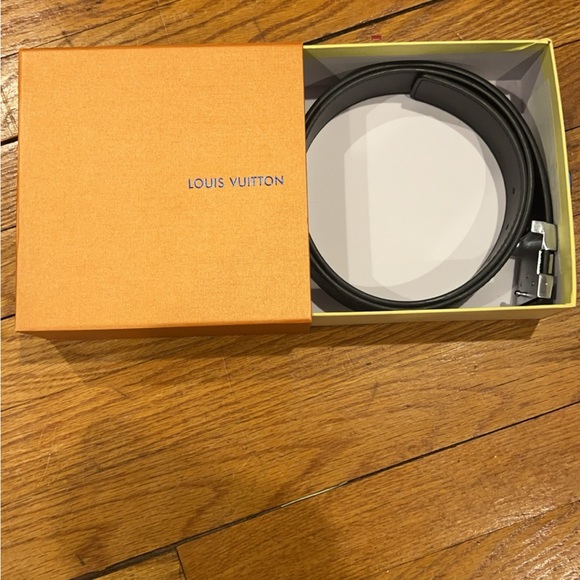 Classic Louis Vuitton Belt - Picture 5 of 6